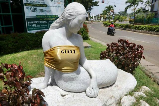 Meme Kocak Protes Patung Putri Duyung di Ancol